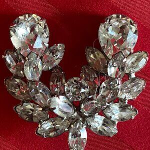 Eisenberg Tiered Brooch Prong Set Rhinestones 1950's